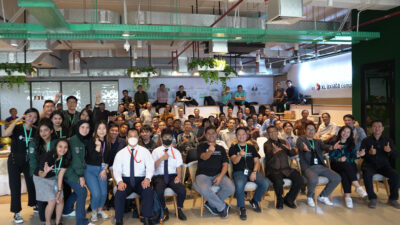 Seminar Collaboration with Hypernet Technologies: Mengelola Bandwidth - Efisiensi Penggunaan Internet dalam Konteks Sekolah