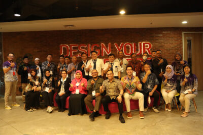 Batch 1: Roundtable Discussion about School Digital  Transformation with President Director  of BINUS School Education